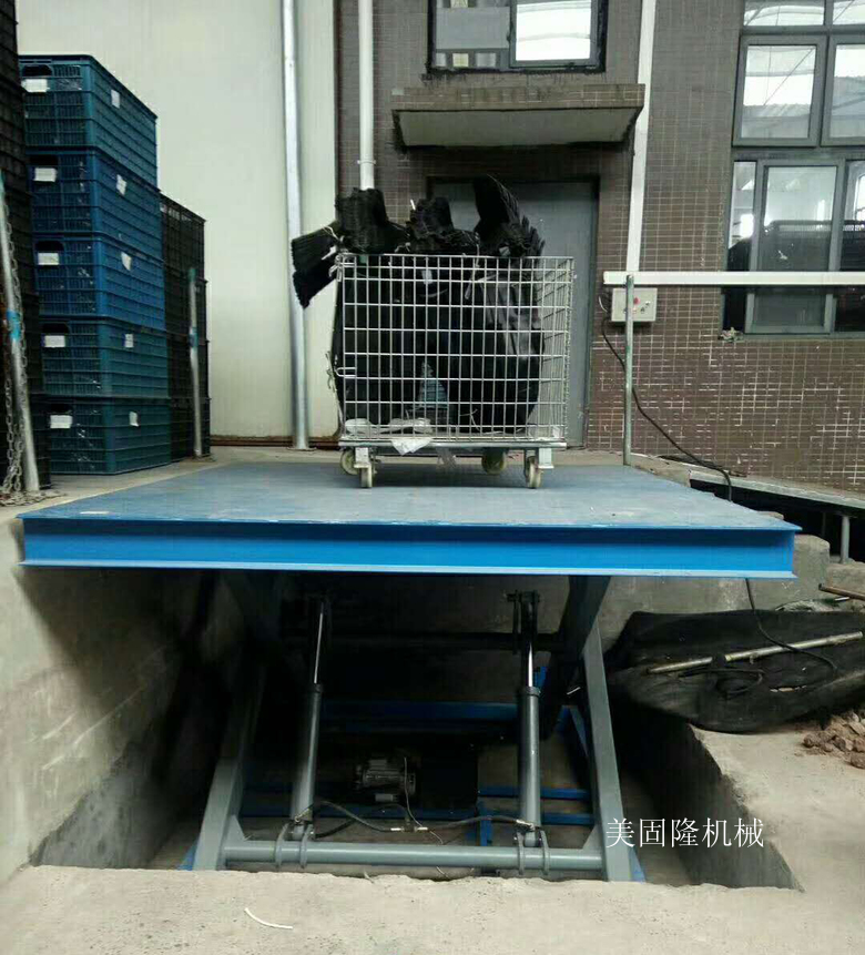 百色固定式升降货梯厂家